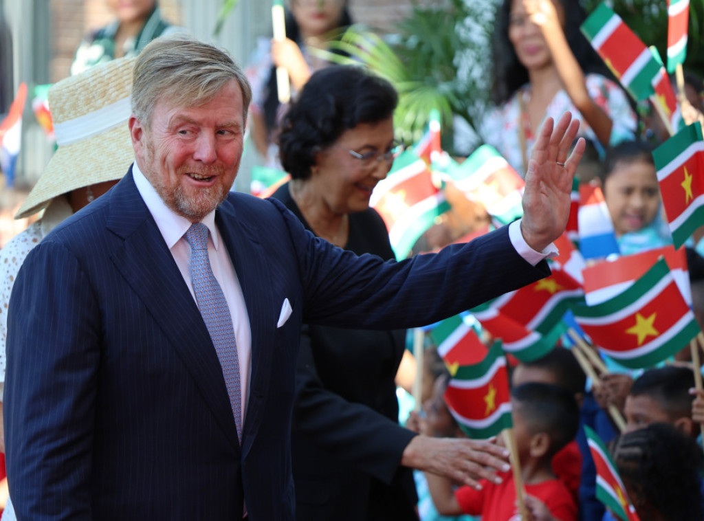 Potomci porobljenih u Surinamu prihvatili izvinjenje holandskog kralja za ropstvo