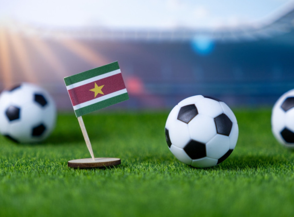 Stenli Menzo nije više selektor fudbalske reprezentacije Surinama