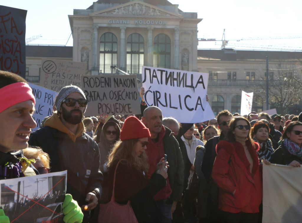 Hrvatska: Ne stišavaju se podeljene reakcije na antifašistički marš