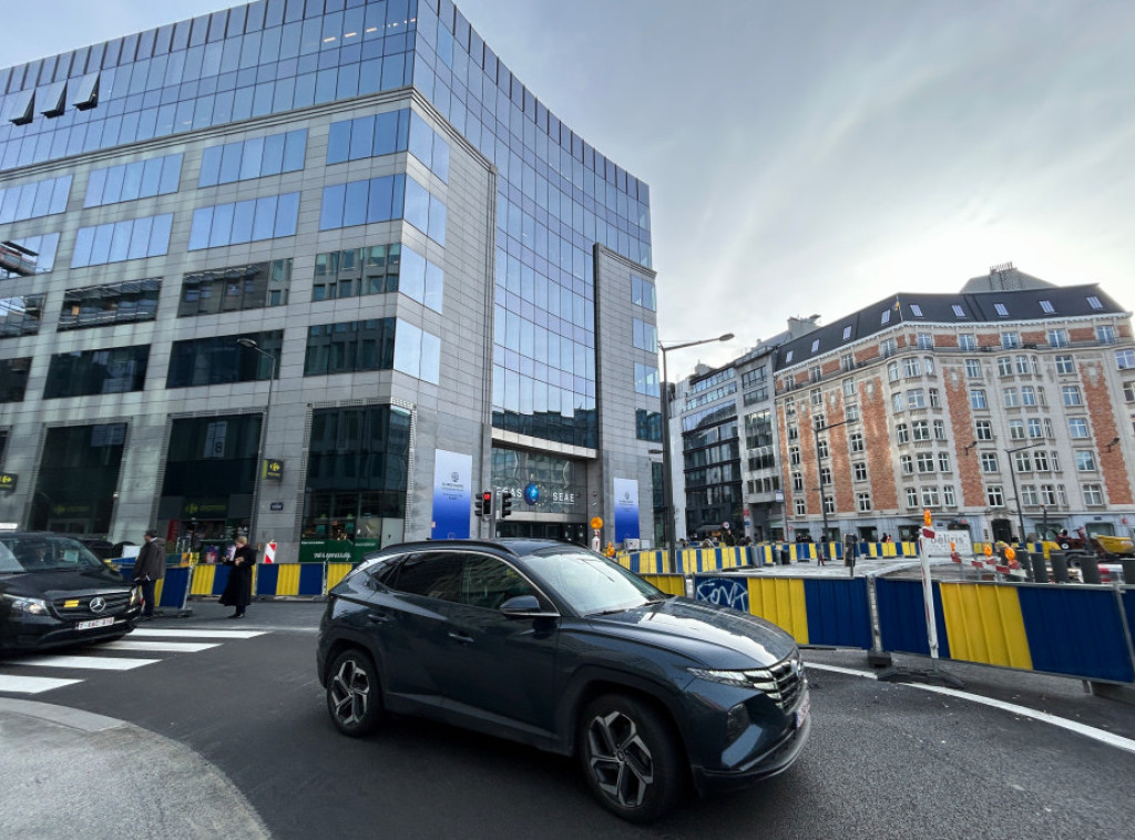 U fokusu istrage protiv Federike Mogerini i Stefana Sanina moguće zloupotreba položaja i korupcija