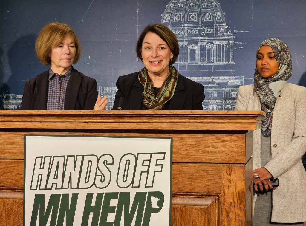 Tramp vređao kongresmenku Minesote, rekao da Somalija ''smrdi''