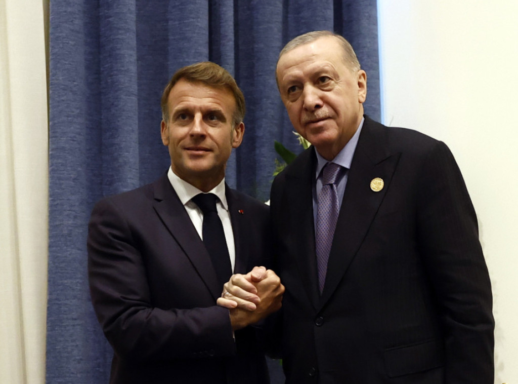 Redžep Tajip Erdogan i Emanuel Makron razgovarali telefonom o Ukrajini i regionalnim krizama
