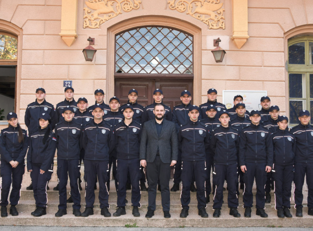 Zukorlić pozvao pripadnike manjinskih zajednica da se prijave na konkurs MUP-a