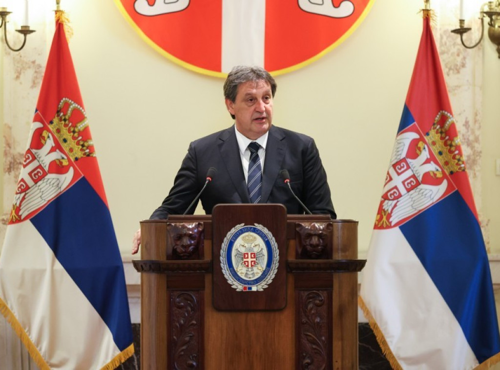 Ministar Gašić o usvajanju izmena Zakona o Vojsci Srbije: Danas je veliki dan za našu vojsku