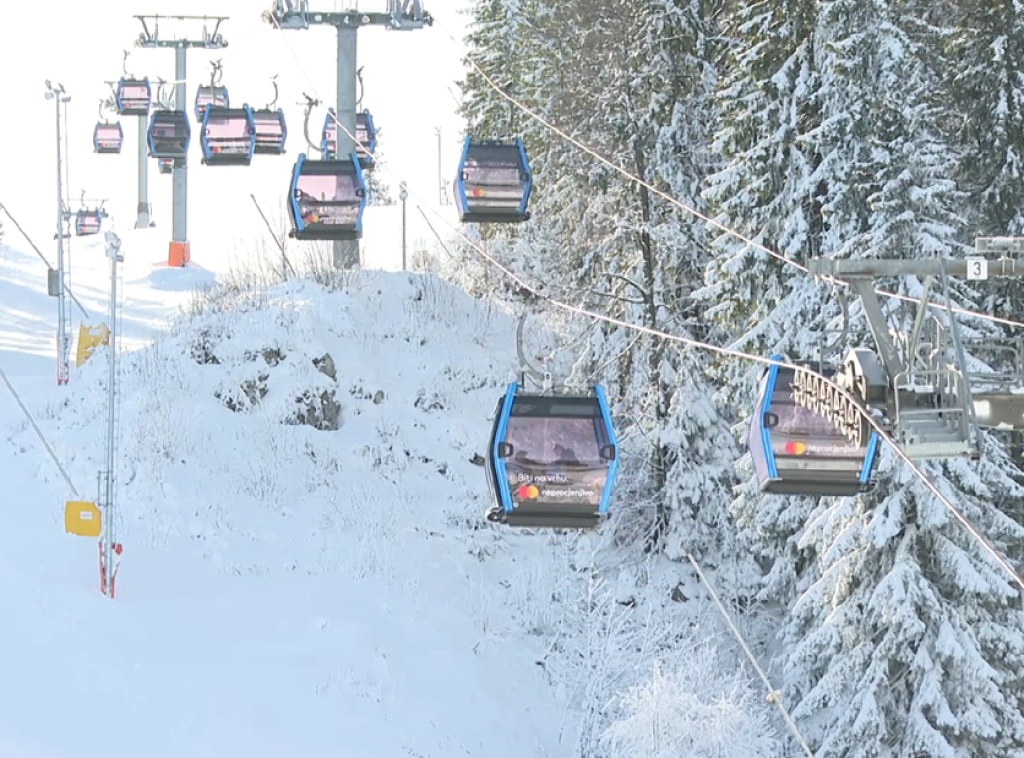Jahorina otvorila sezonu skijanja, popust 50 odsto na dnevne ski karte do 15. decembra