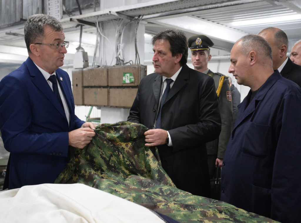 Ministar Gašić posetio kompaniju "Jumko" u Vranju