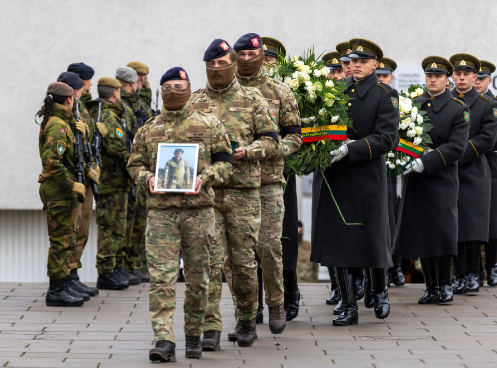 Telo belgijskog vojnika prebačeno iz Litvanije