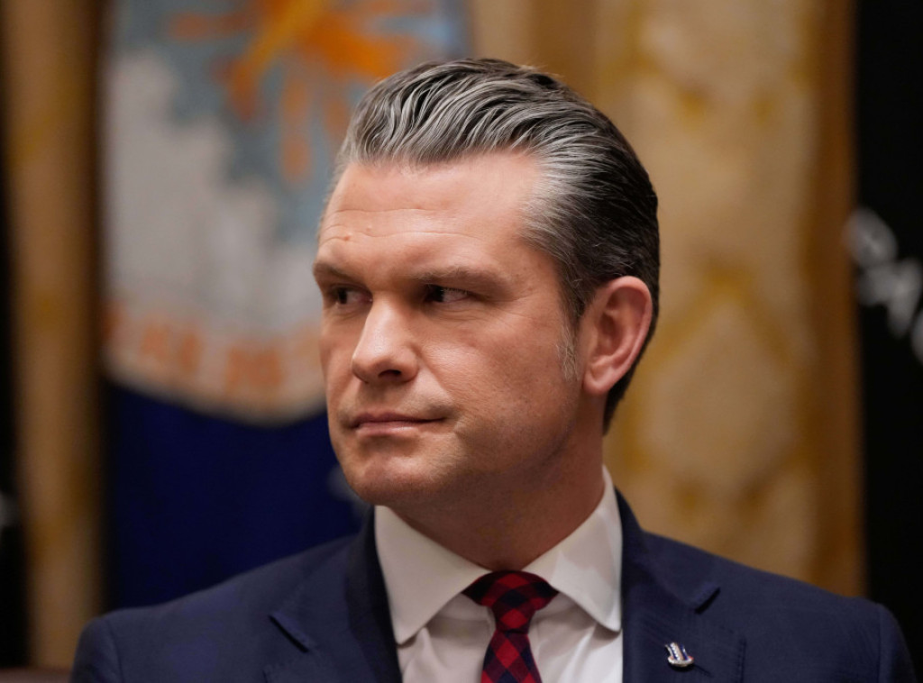 Nadzorno telo utvrdilo da je Hegset kršio protokole Pentagona na platformi "Signal"