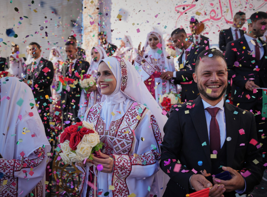 U Gazi održana ceremonija masovnog venčanja - brak sklopilo 54 para