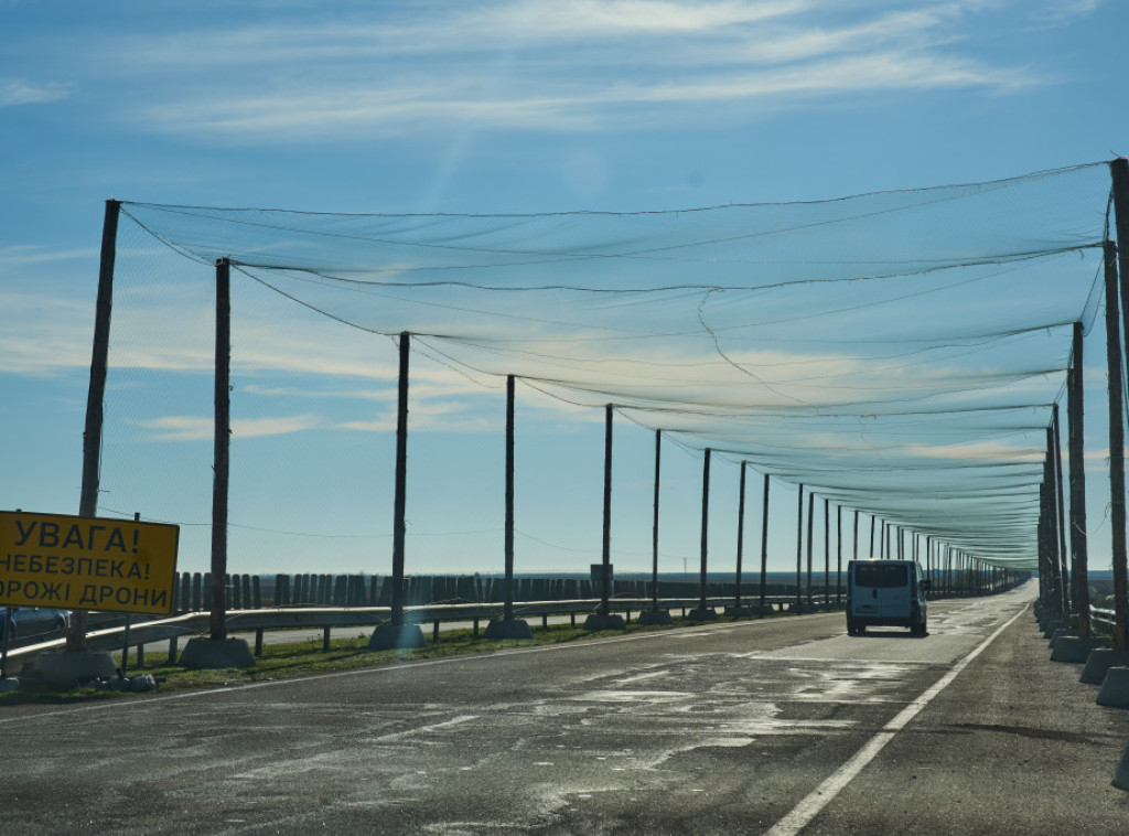 Desetine hiljada ljudi ostalo bez struje nakon ruskih napada na Herson i Odesu