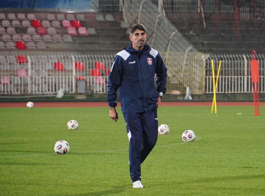 Paunović: Važan odnos prema grbu i reprezentaciji, ali isto tako i prema našem narodu