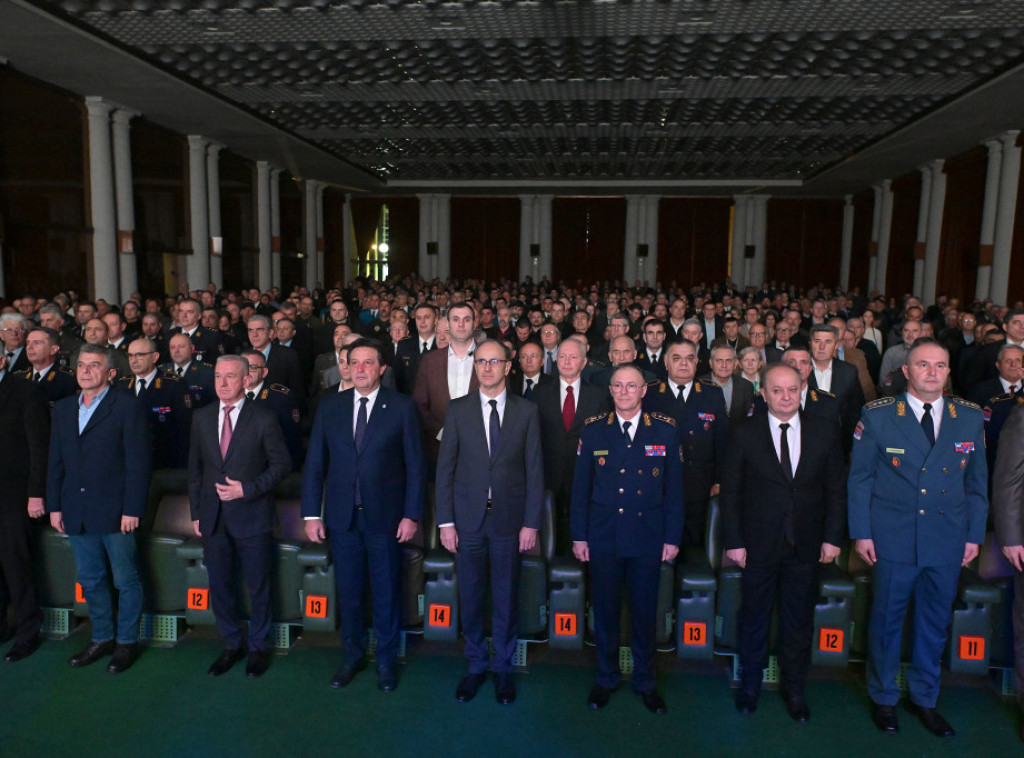 Premijer Macut prisustvovao u Domu garde u Topčideru obeležavanju 4. decembra - Dana vojnih veterana