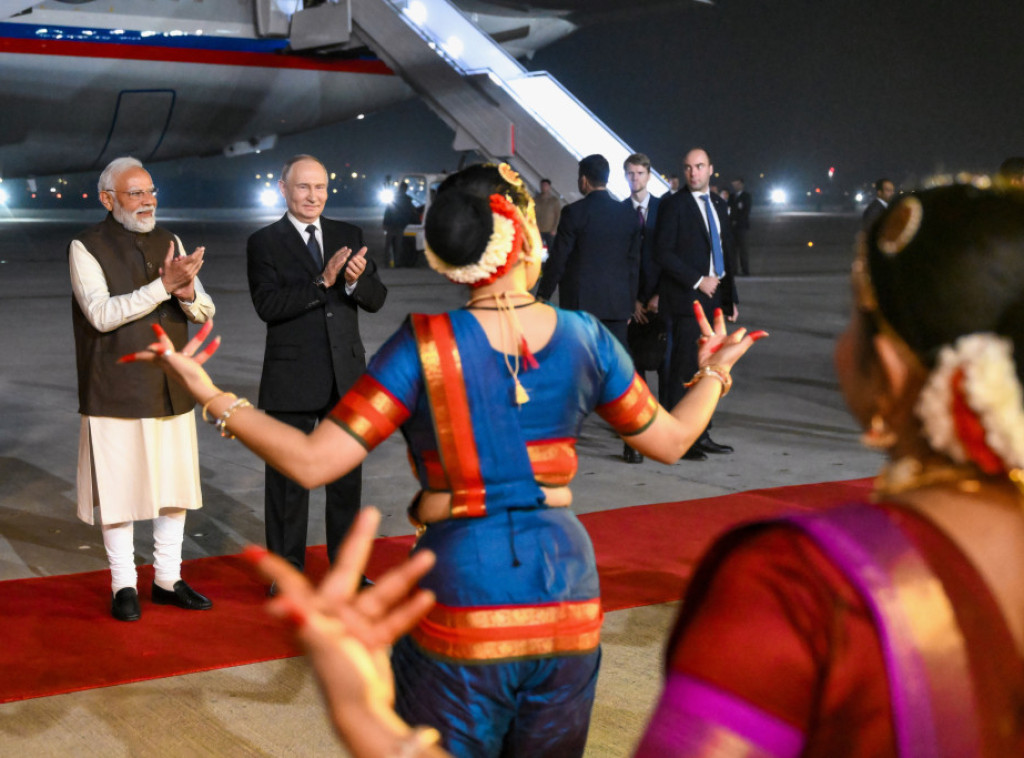 Nakon sinoćnje neformalne večere, Putin i Modi danas započinju zvanične razgovore