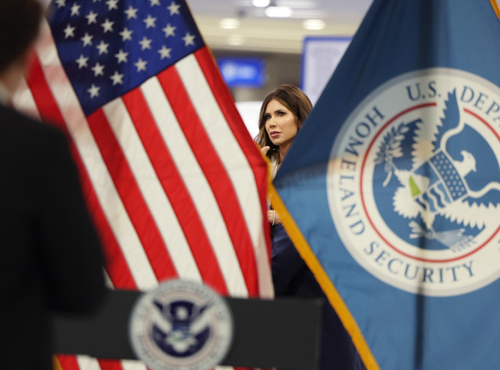 SAD proširuju spisak zemalja čijim građanima se zabranjuje ulazak