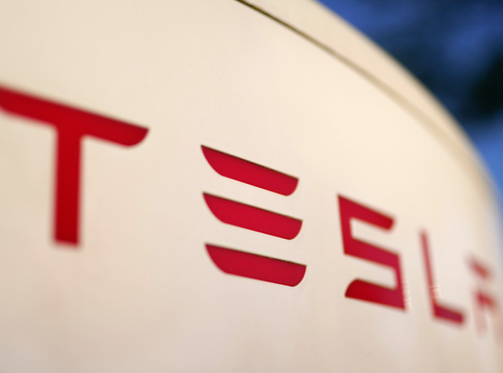 Teslin "model 3 standard" stigao u Evropu po ceni od 36.990 evra