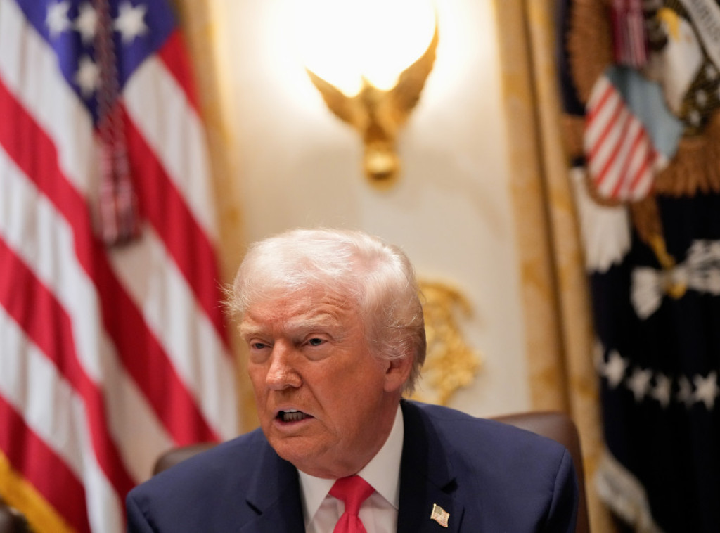 Tramp potpisao ublažavanje saveznih propisa o marihuani u medicinske svrhe