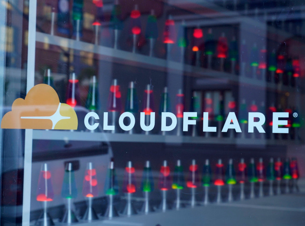 Akcije Klaudflera pale za 4,5 odsto nakon novog prekida usluga, pogođeni Koinbejs i Klod