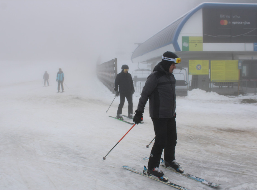 Bogat prateći program i popusti doprineli dobrom početku zimske sezone na Kopaoniku