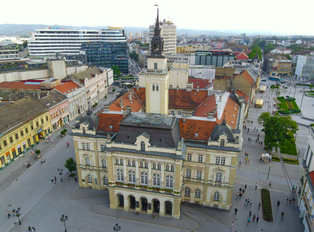 Sto novih parking mesta za stanare u centru Novog Sada