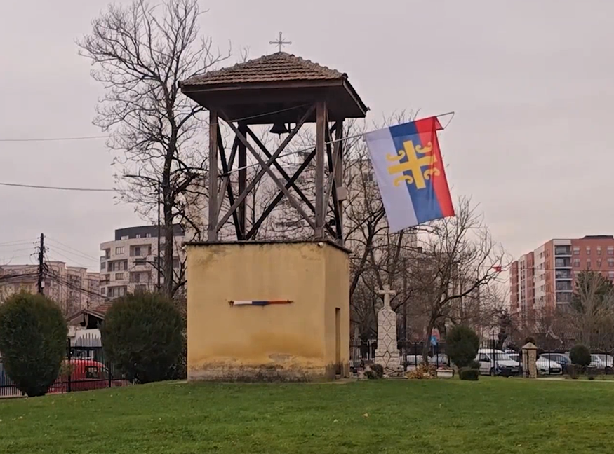 Iz porte crkve u Lipljanu skinuta zastava SPC