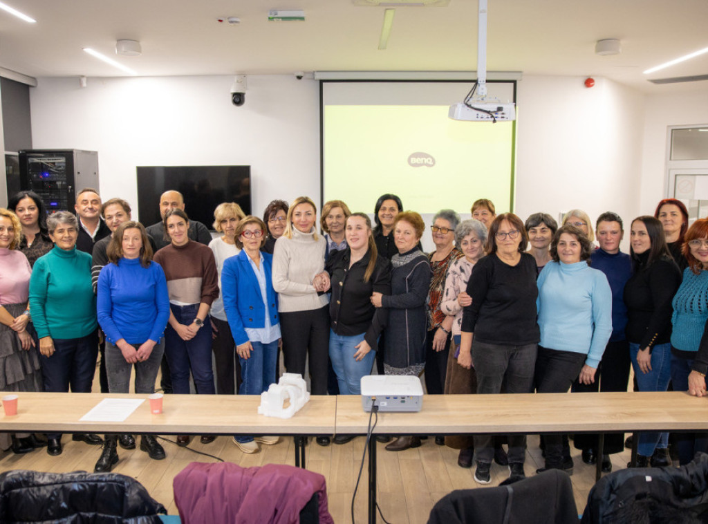 Ministarka Macura u Priboju razgovorala sa ženama sa sela o izazovima i političkom osnaživanju