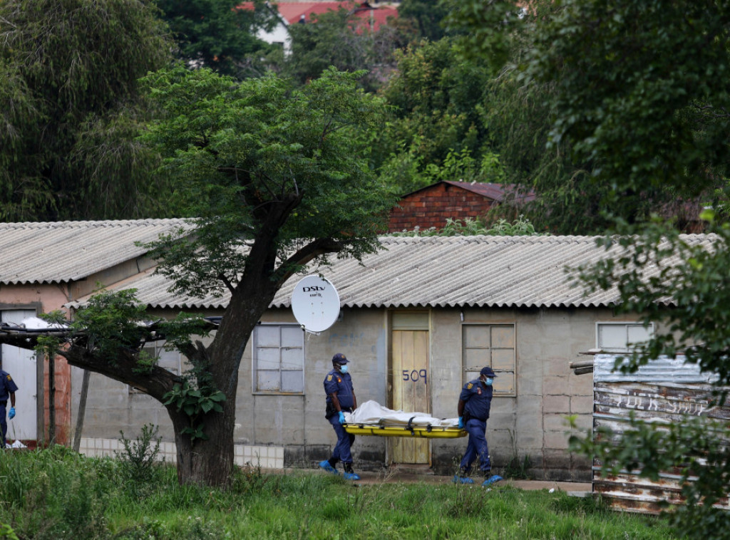 Potraga za osumnjičenima za ubistvo u hostelu blizu Pretorije, 11 osoba ubijeno