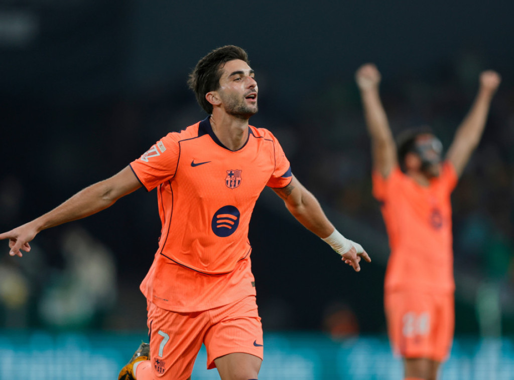 Osam golova u Sevilji, het-trik Toresa za pobedu Barselone protiv Betisa