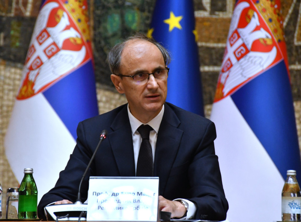 Premijer Macut: Ekonomska, energetska i društvena stabilnost i sigurnost najvažniji u idućoj godini