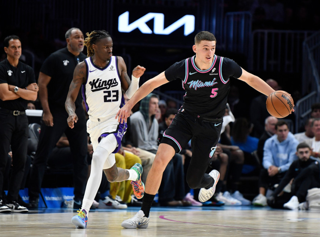 Košarkaši Majamija poraženi od Sakramenta, Nikola Jović ubacio 12 poena