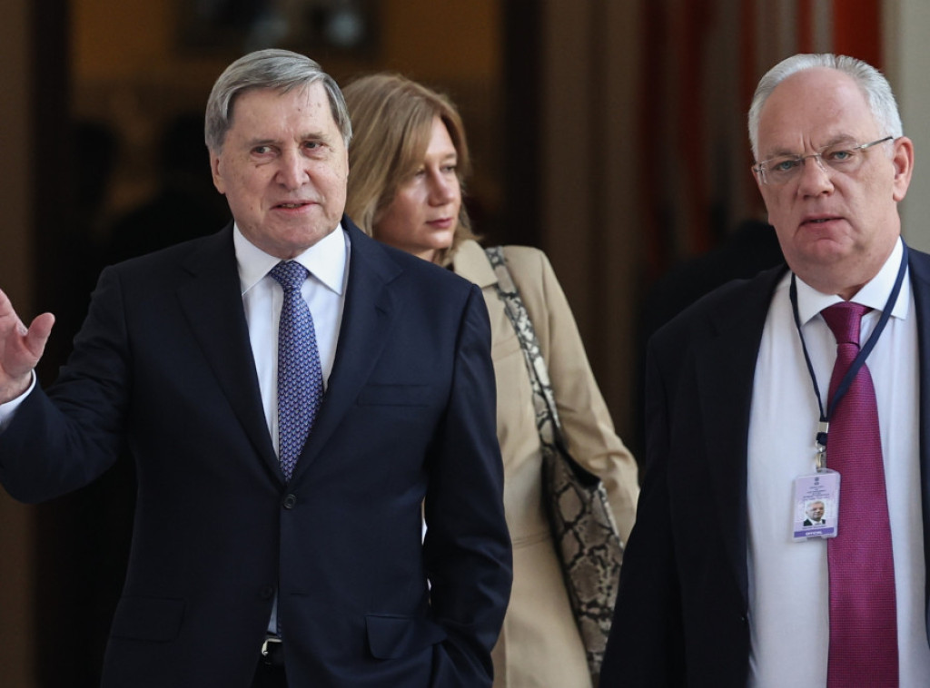 Jurij Ušakov: SAD i Rusija rade na dugoročnom rešenju za Ukrajinu, zasad nema reči o prekidu vatre