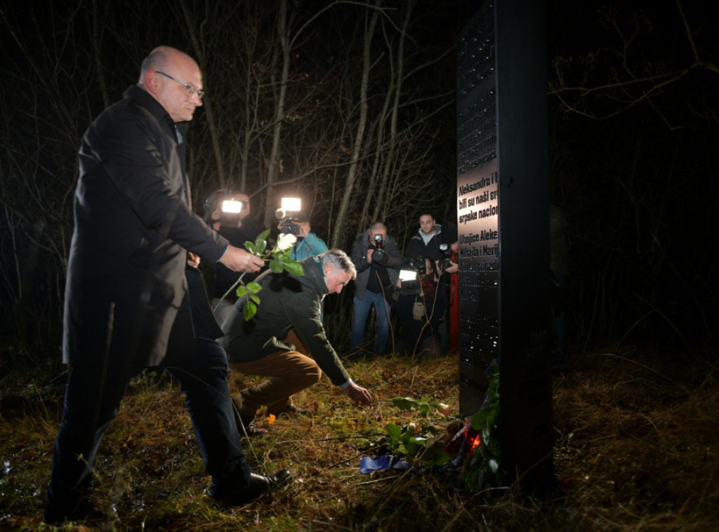 U Zagrebu održana komemoracija za ubijenu srpsku porodicu Zec