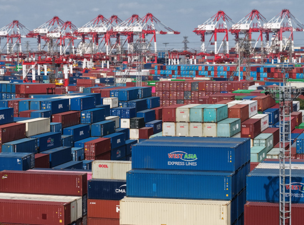 Kineski izvoz u novembru porastao za 5,9 odsto međugodišnje, prodaja u SAD nadalje u padu