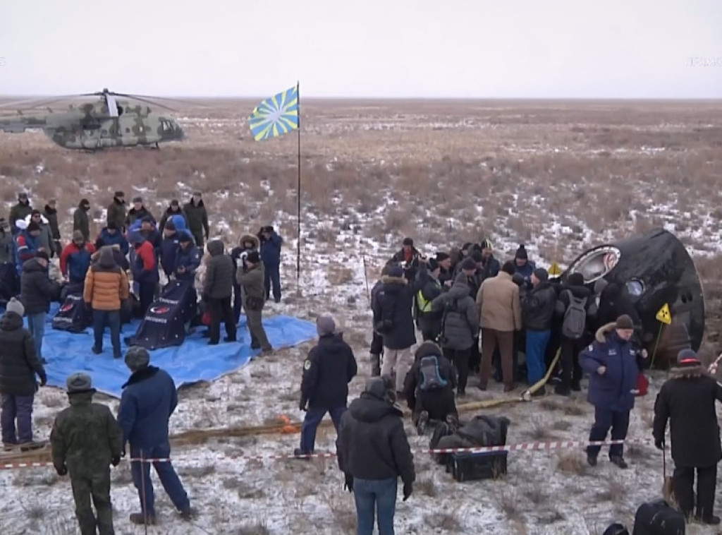 Letelica Sojuz MS-27 sa tročlanom posadom sletela u Kazahstan