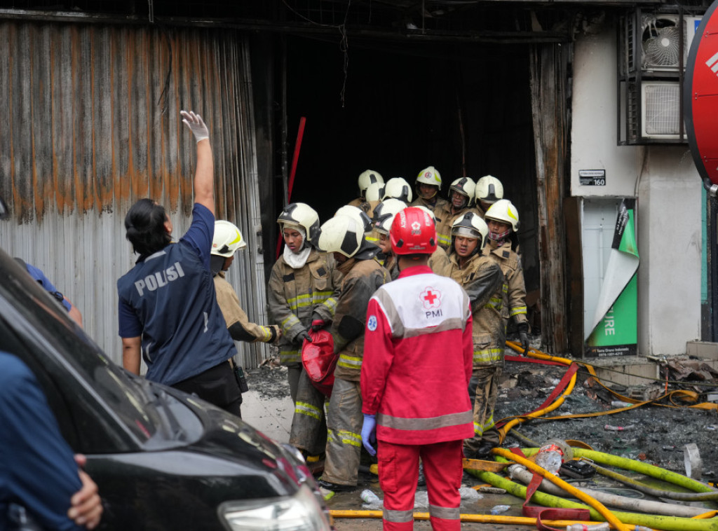 U požaru u zgradi u Džakarti poginulo 13 osoba
