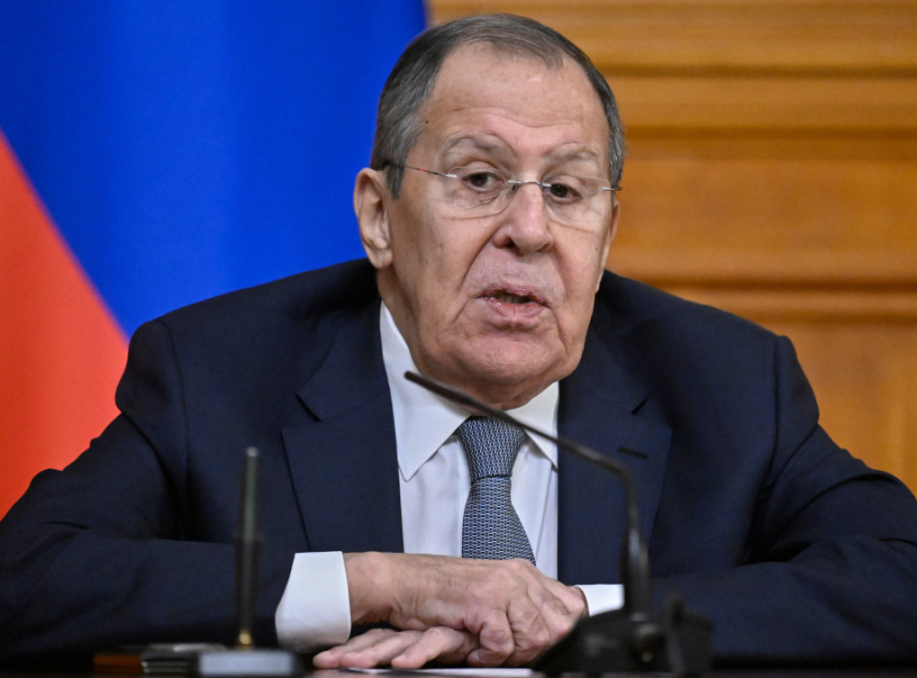 Lavrov: Rusija će reagovati na svako raspoređivanje stranih trupa u Ukrajini