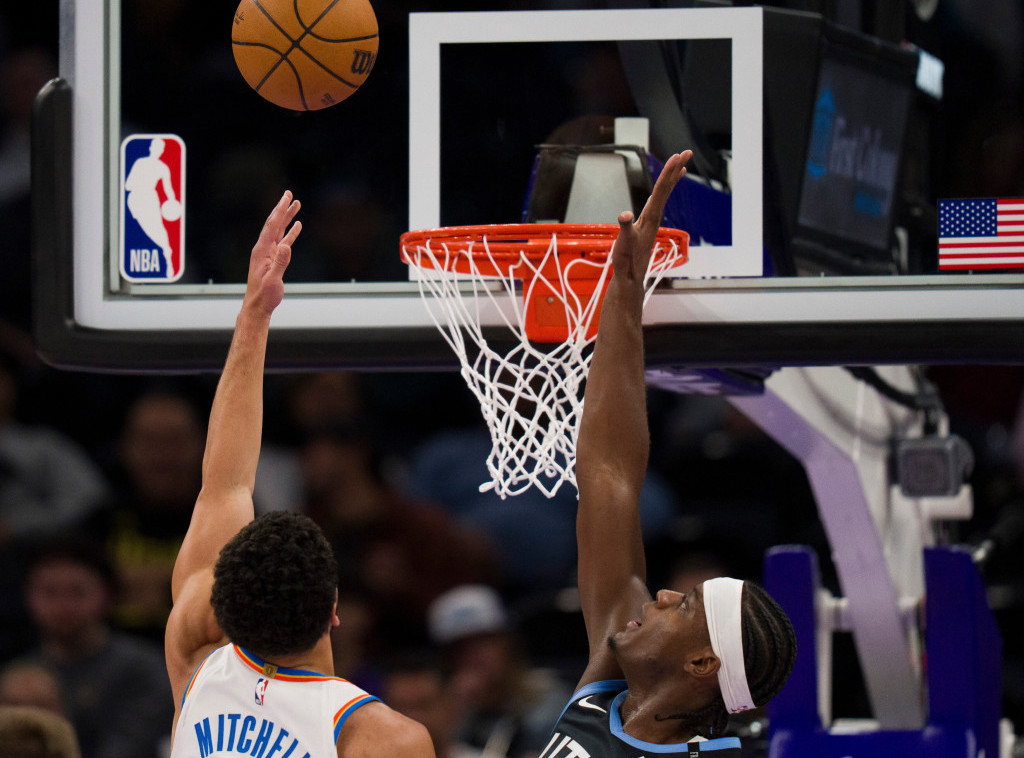 Košarkaši Oklahome i San Antonija u polufinalu NBA kupa