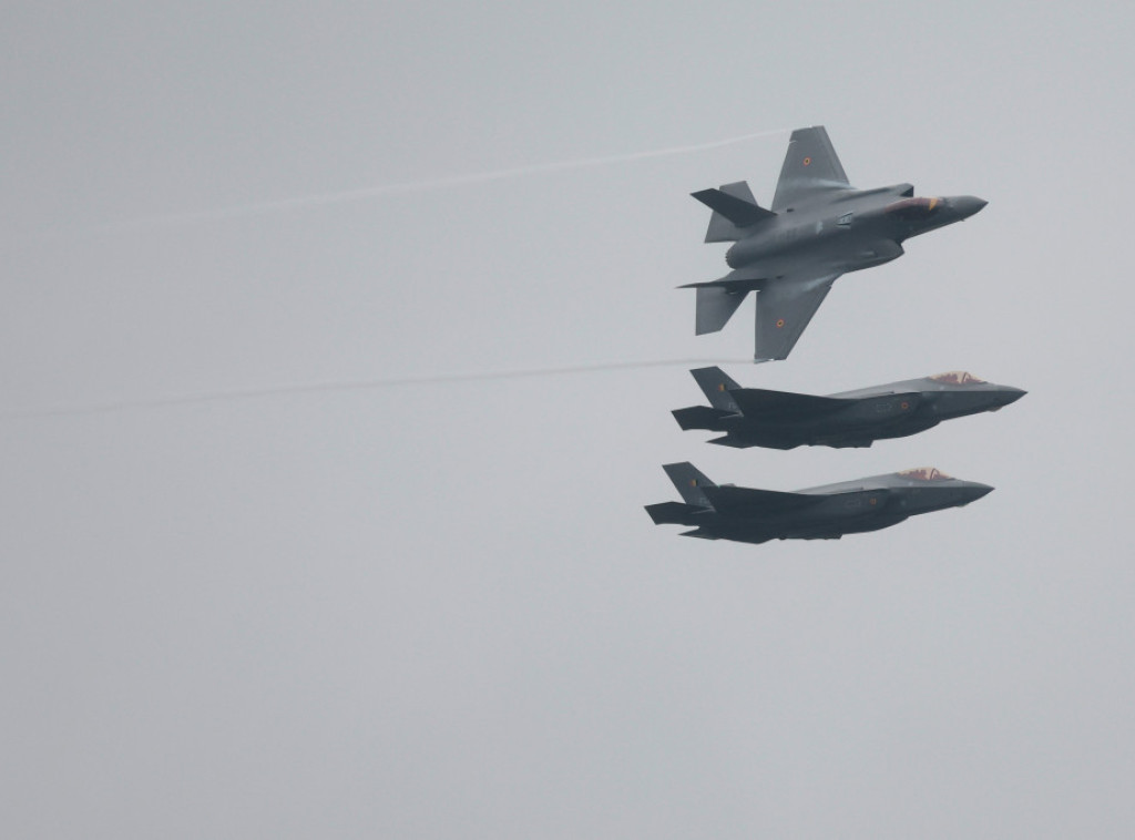 Japansko vazduhoplovstvo sprovelo obuku lovaca sa vojskom SAD iznad Japanskog mora