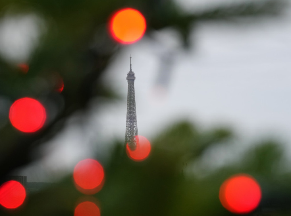 Izveštaj: Petina Francuza pije previše alkohola, trećina ima probleme sa snom