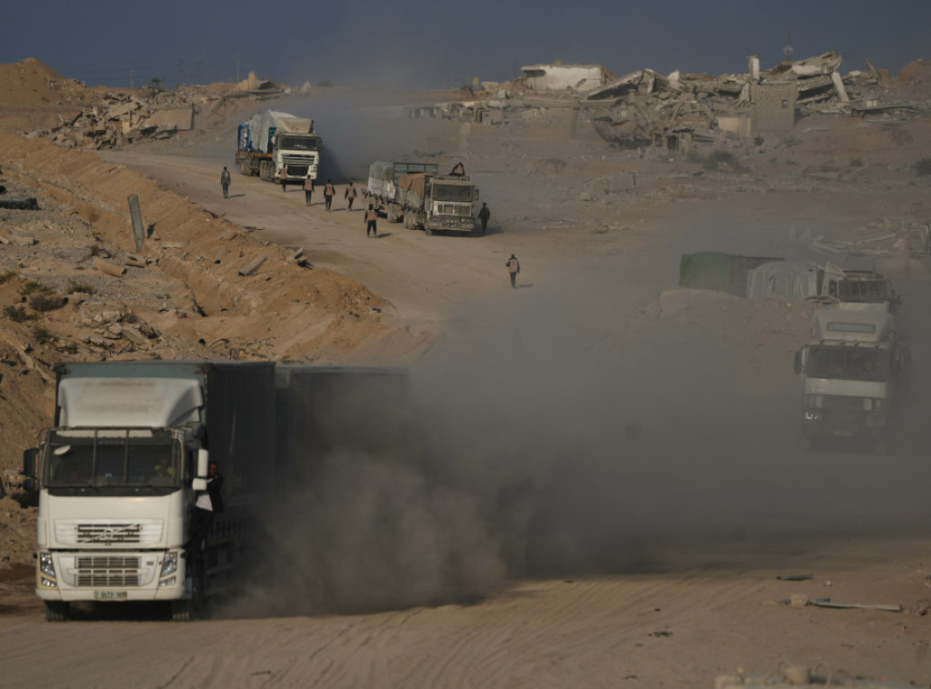 Gaza: Od potpisivanja primirja u enklavu stiglo najviše 234 kamiona pomoći dnevno