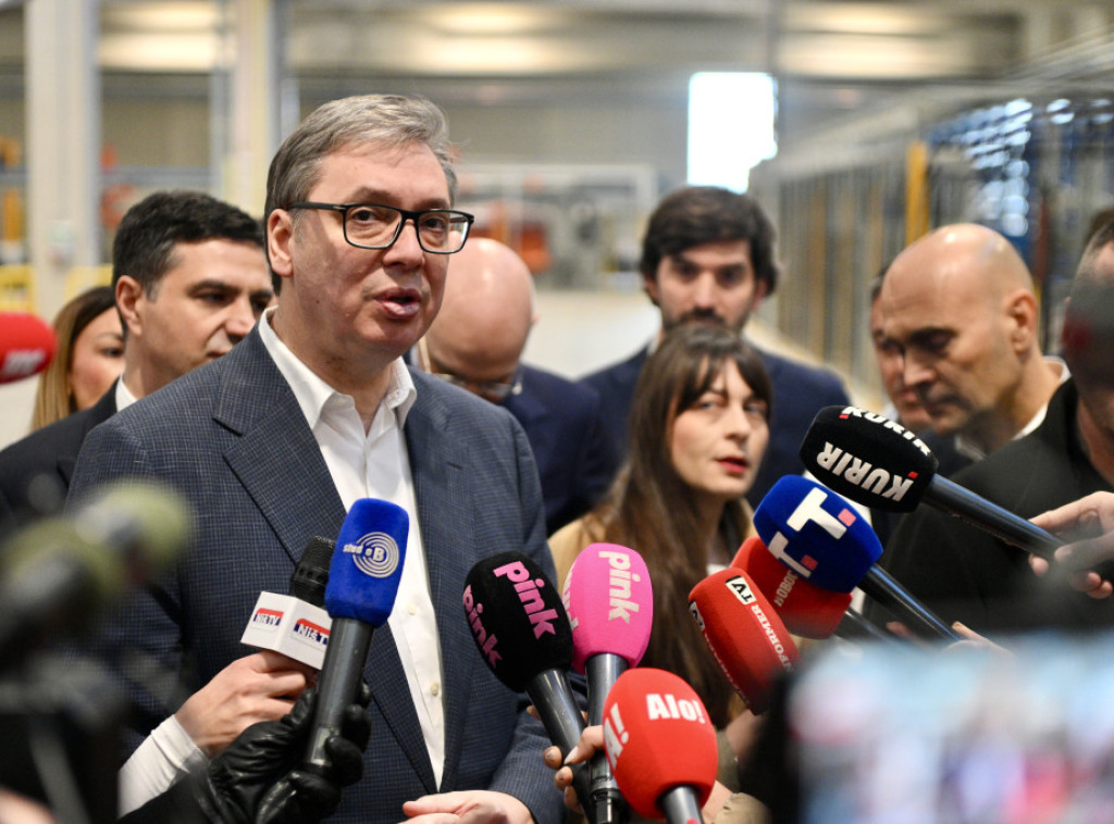 Vučić: Prosečna plata u Nišu u decembru 2026. ili ranije više od 1.000 evra
