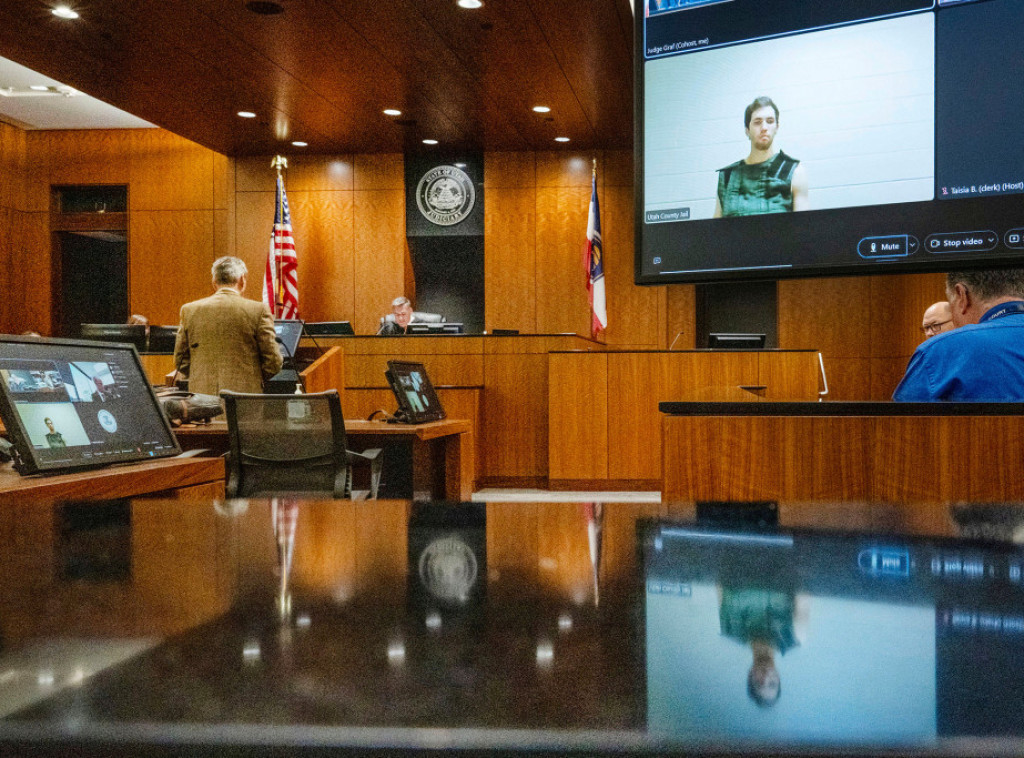 Optuženi za ubistvo Čarlija Kirka trebalo bi da se danas prvi put pojavi pred sudom