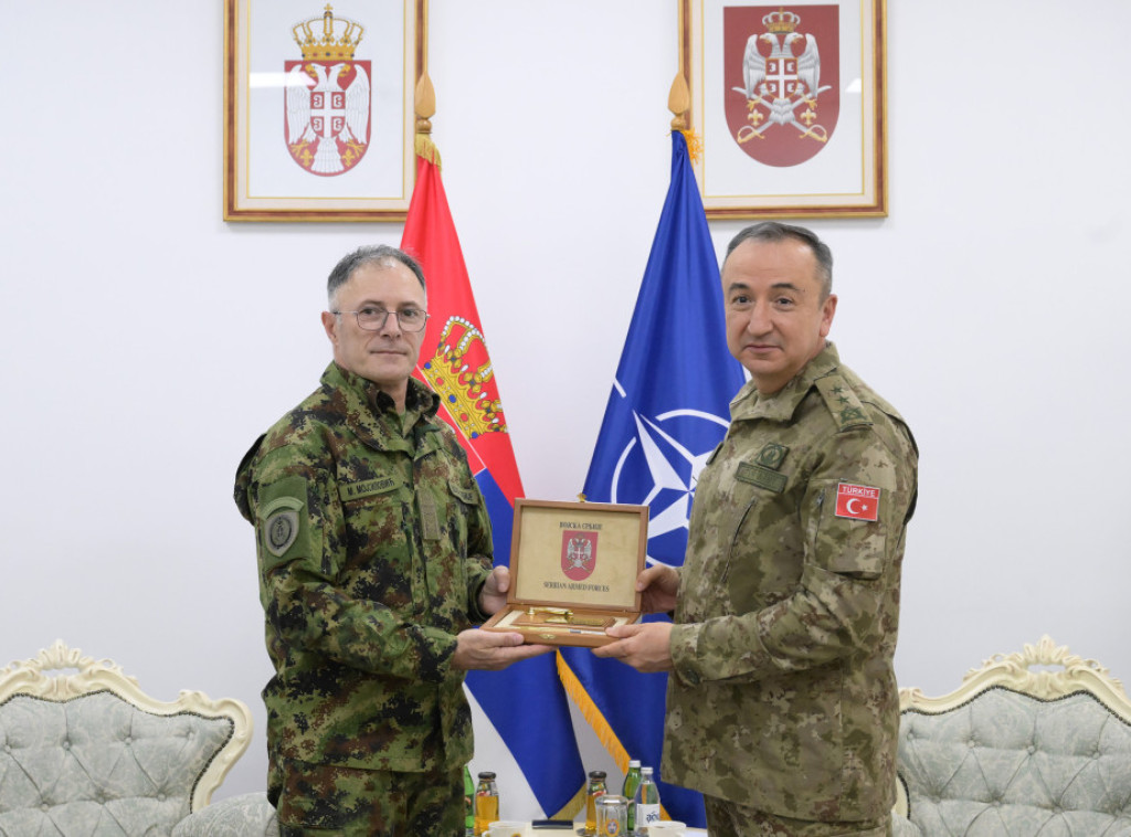 Mojsilovic meets with KFOR commander