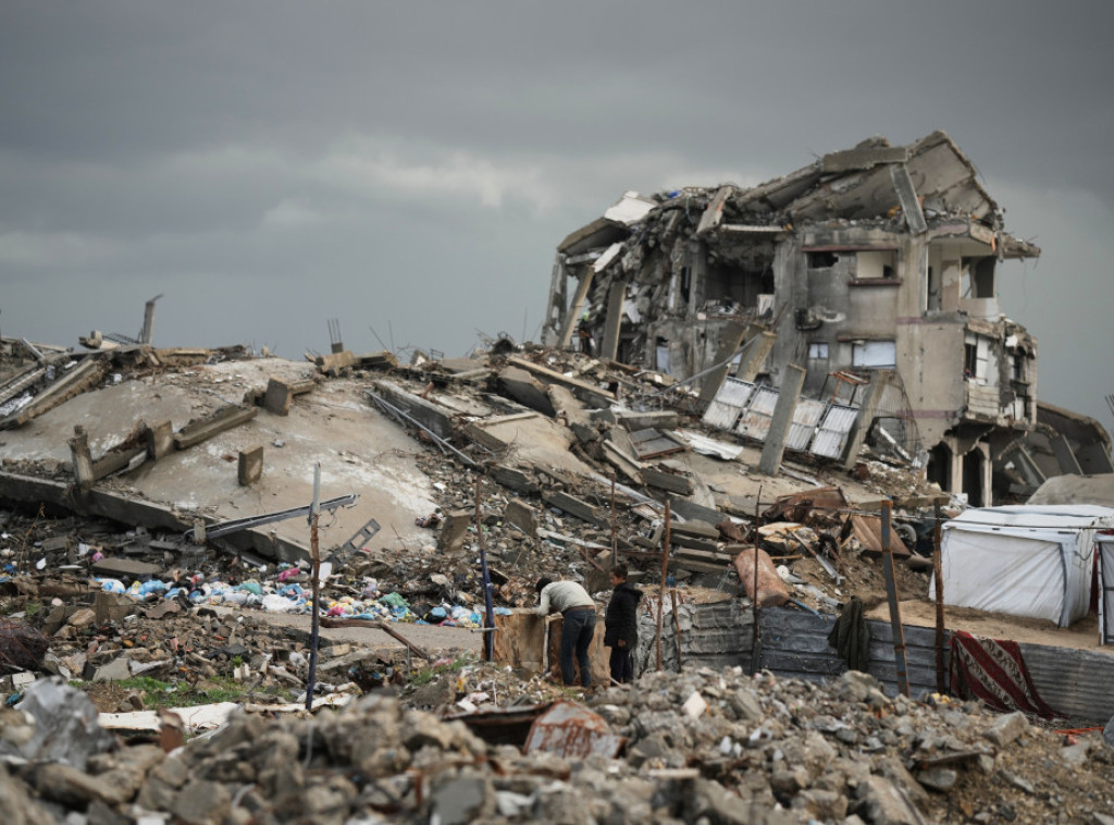 Pet osoba je poginulo u urušavanju kuće u Gazi