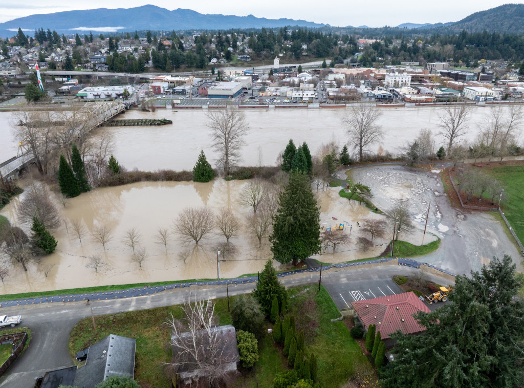 Poplave pogodile američku državu Vašington, skoro 80.000 evakuisano