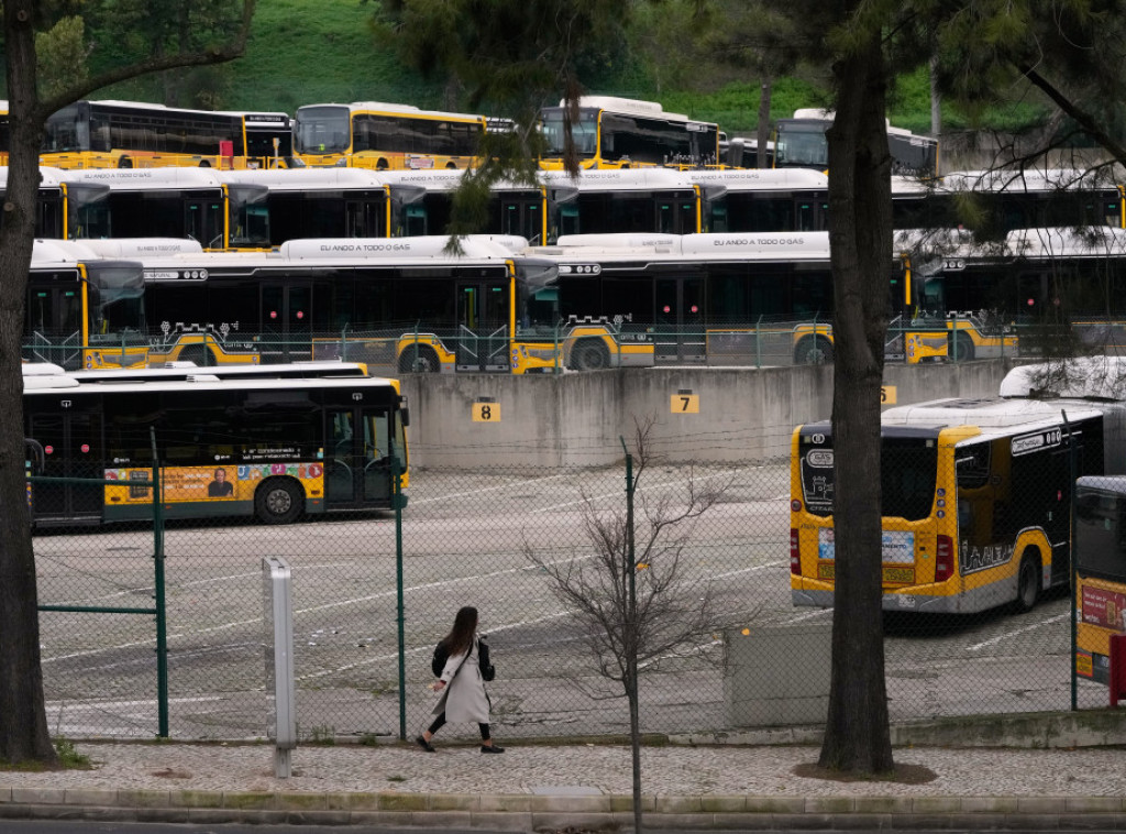 Italija se suočava sa velikim poremećajima u javnim službama zbog generalnog štrajka
