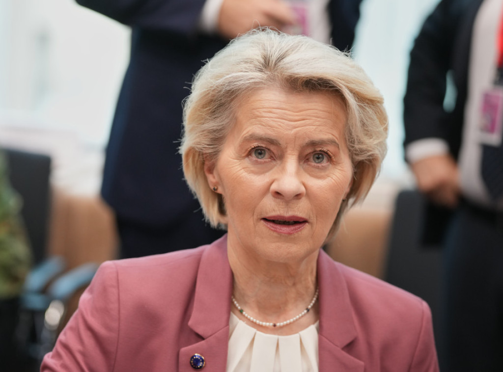 Ursula fon der Lajen: Tramp ne bi trebalo da se meša u evropsku demokratiju