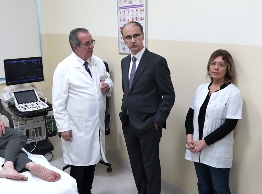 Premijer Macut obišao Univerzitetski klinički centar u Nišu