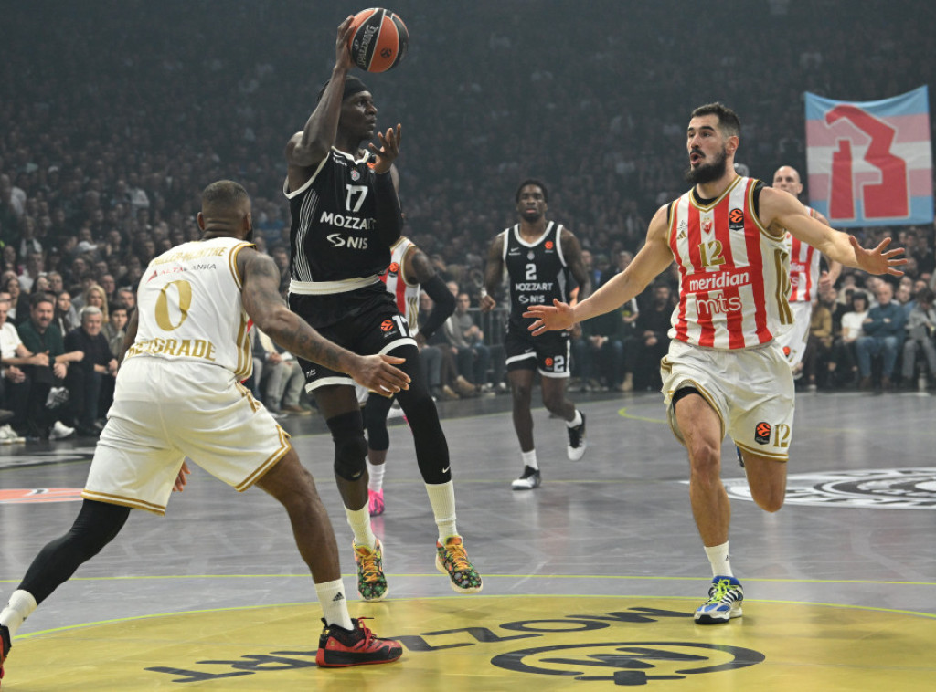 Košarkaši Partizana velikim preokretom pobedili Zvezdu u evroligaškom večitom derbiju