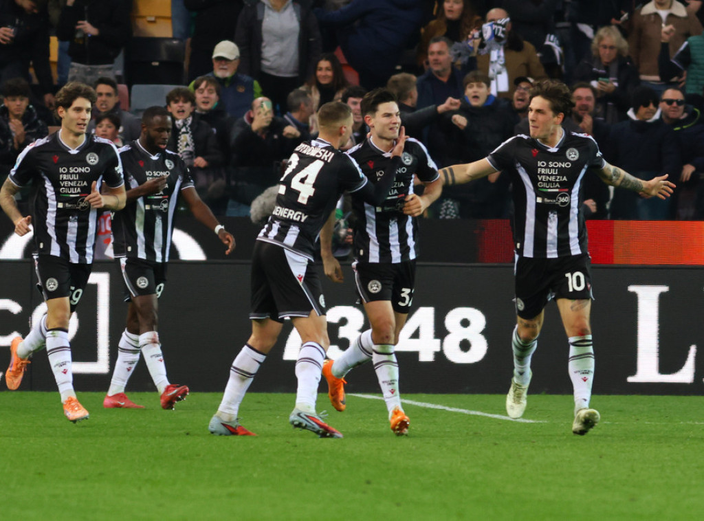 Fudbaleri Napolija poraženi od Udinezea, Verona nadigrala Fiorentinu u Seriji A