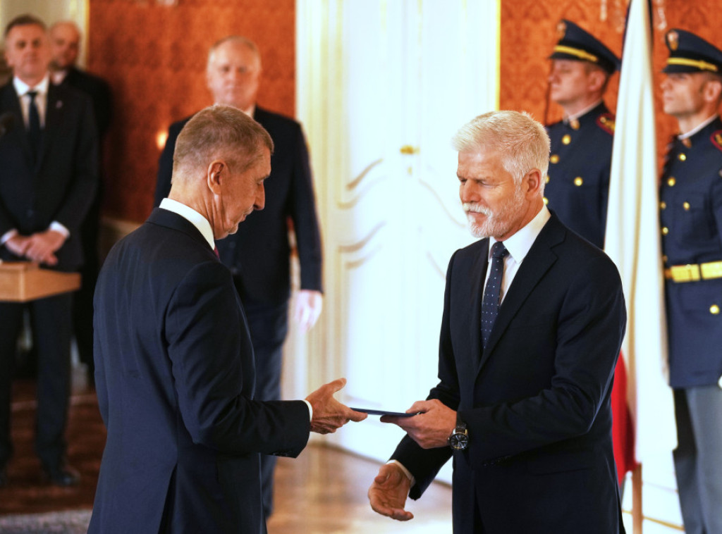 Češki predsednik Pavel predstavio vladu novog premijera Andreja Babiša
